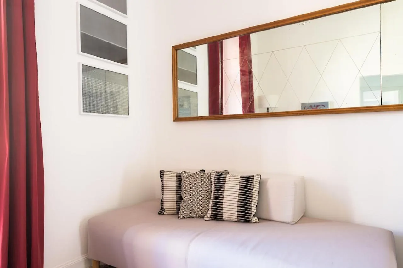 Trastevere Glorioso Marble 1 Bedroom Studio Apartment Rome