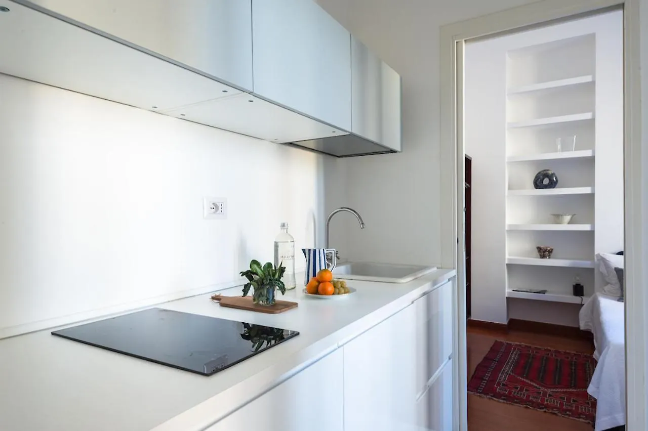 Trastevere Glorioso Marble 1 Bedroom Studio Apartment Rome